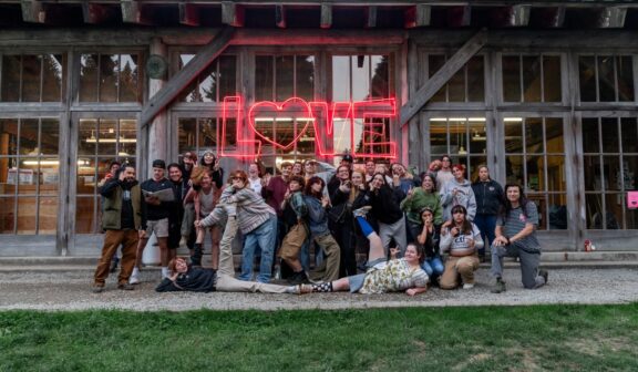 Image of Hilltop Artists production students at the Pilchuck Glass School